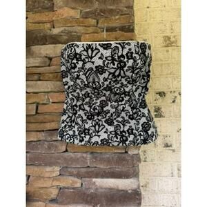 White House Black Market NWT Lace Print Boustier Size 6